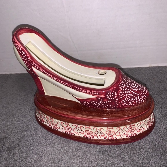 Woman’s High Heel Desk Pen & Note Pad Holder Ceramic Burgundy Shoe Fashion Decor - Picture 2 of 6
